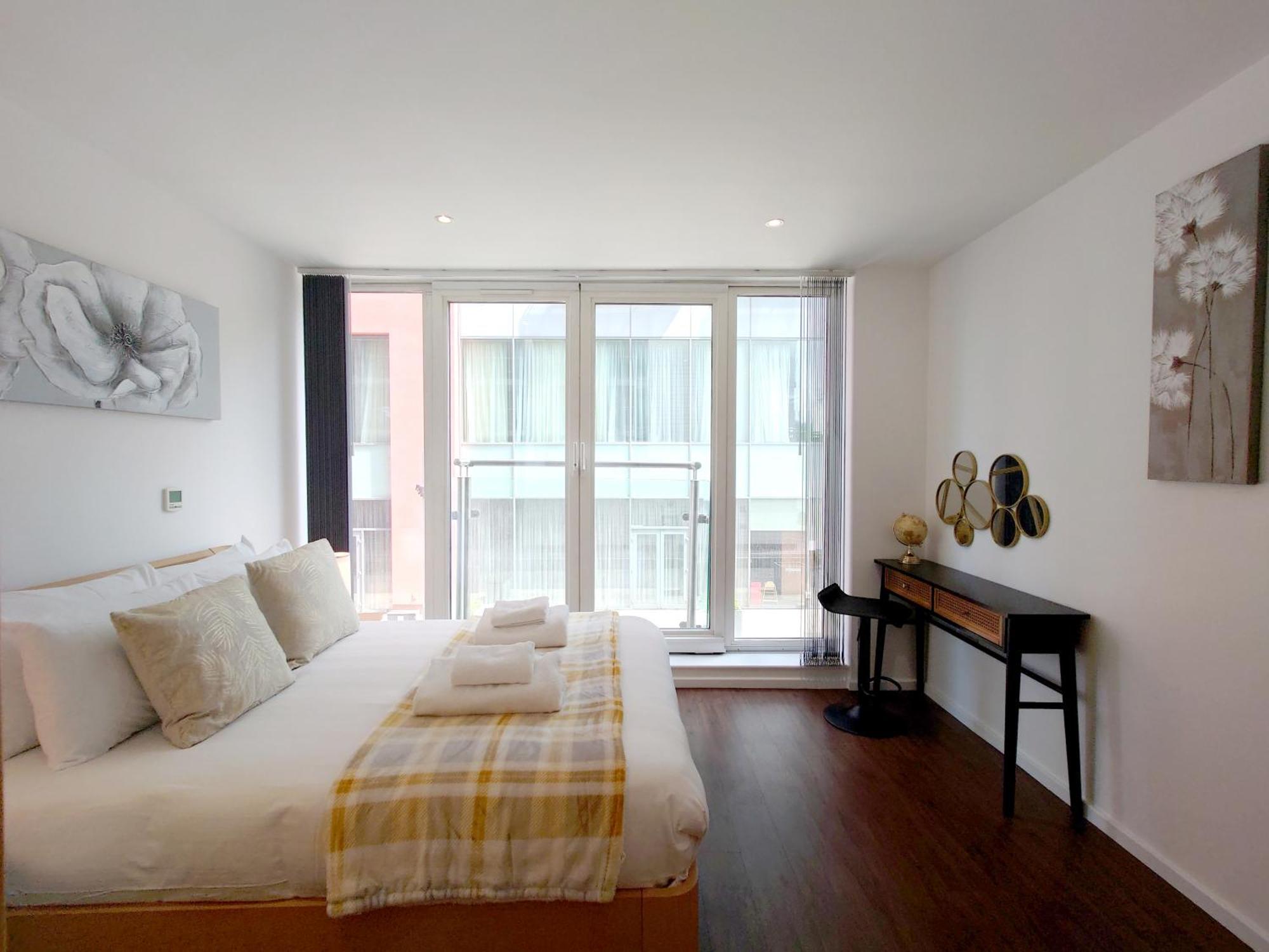 Fully Serviced Two Bed Apartment By Excel & O2 Londen Buitenkant foto